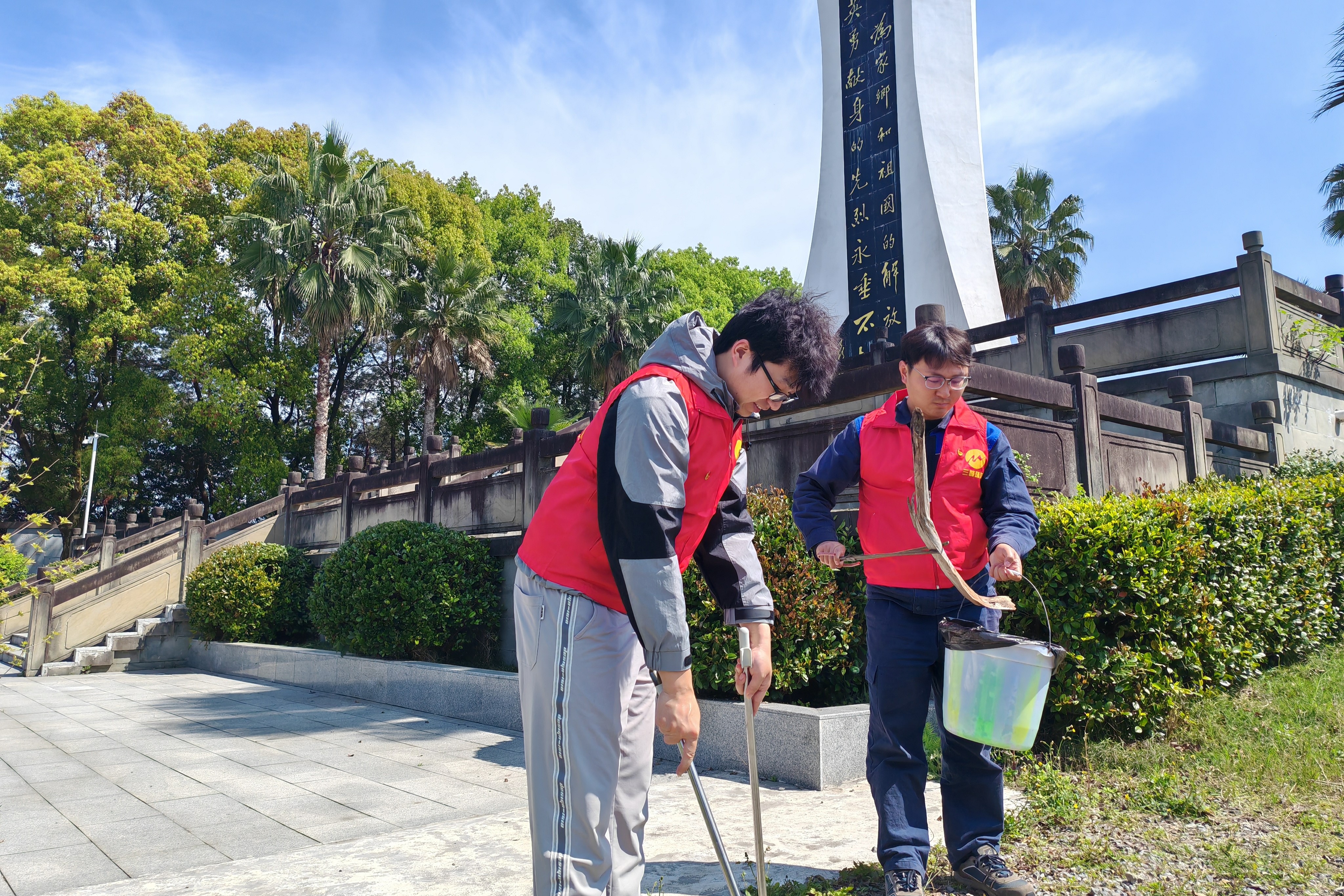 三峰百果園公司團(tuán)支部1.jpg